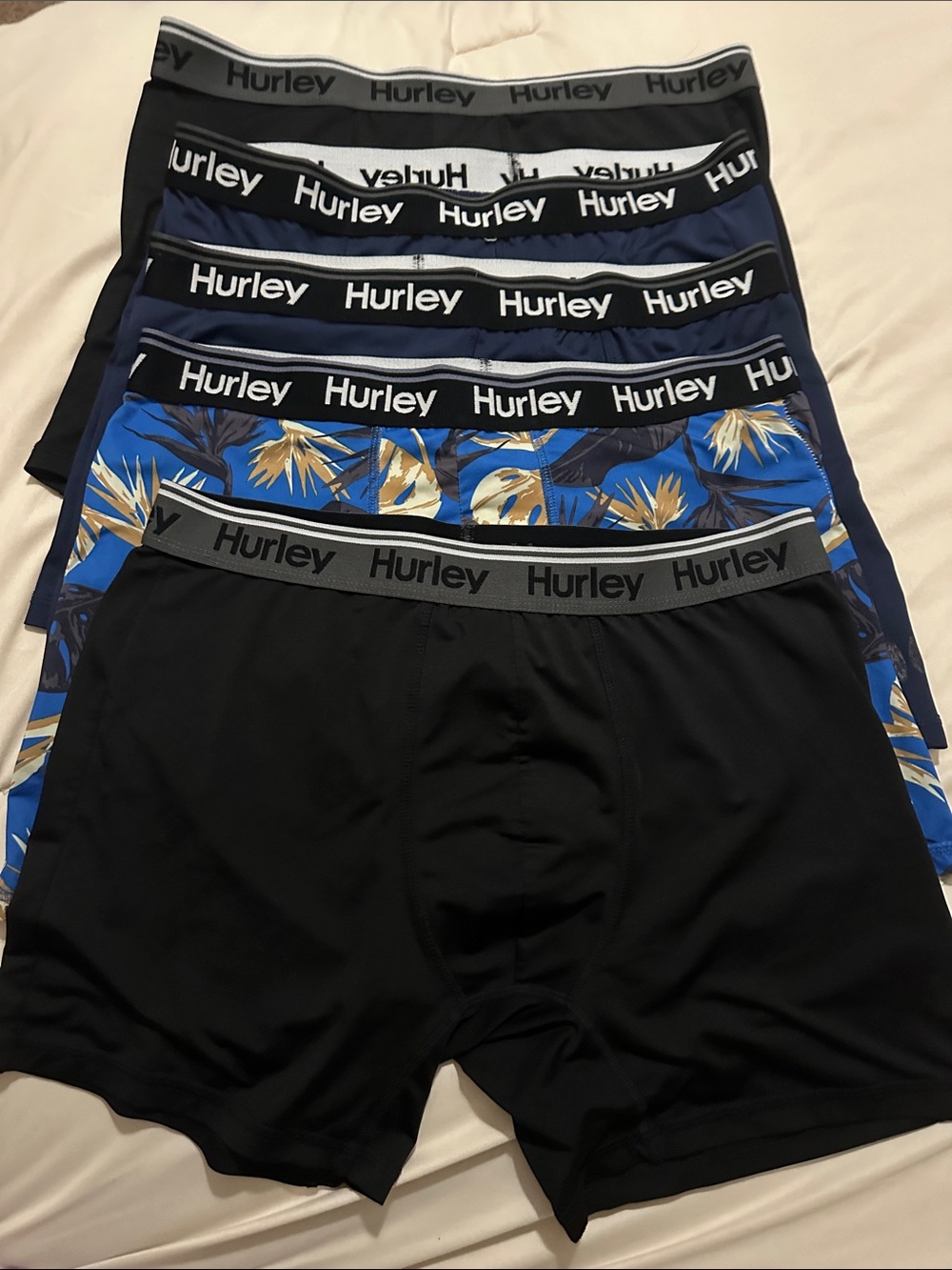 Hurley Men’s Boxer Brief 5-Pack in Black & Blue Tropical